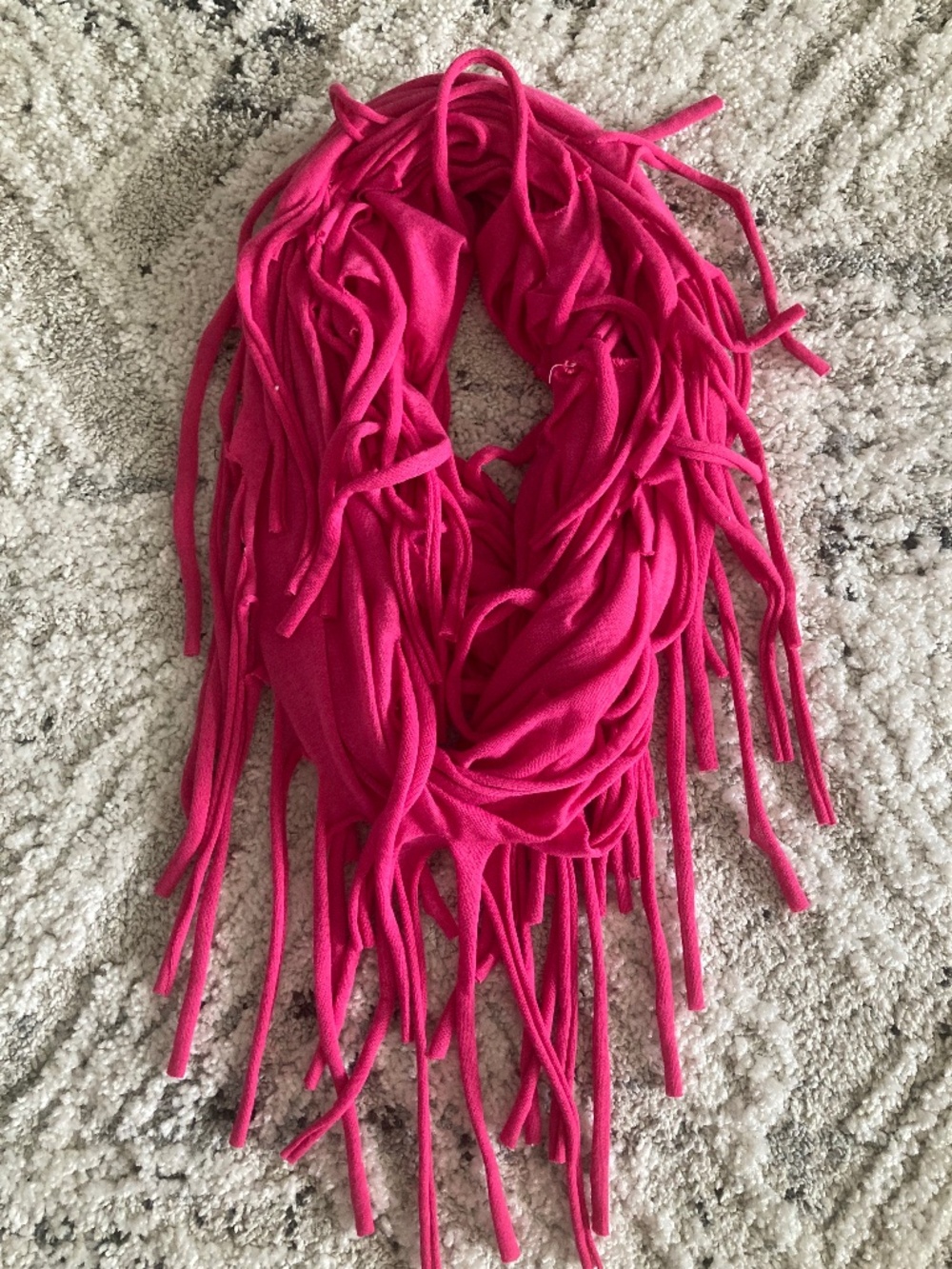 NWT bebe 2b hot pink fuchsia fringes circle scarf one size